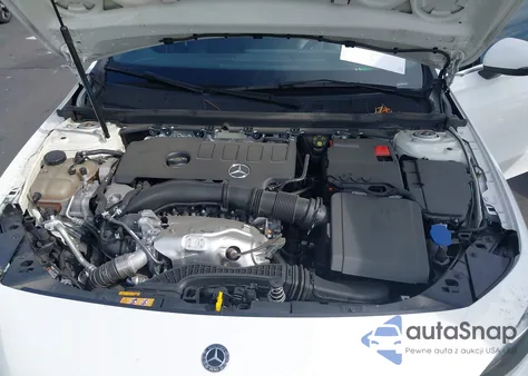 2020 Mercedes-Benz A 220 z USA, uszkodzony, nr VIN W1K3G4EB0LJ209186